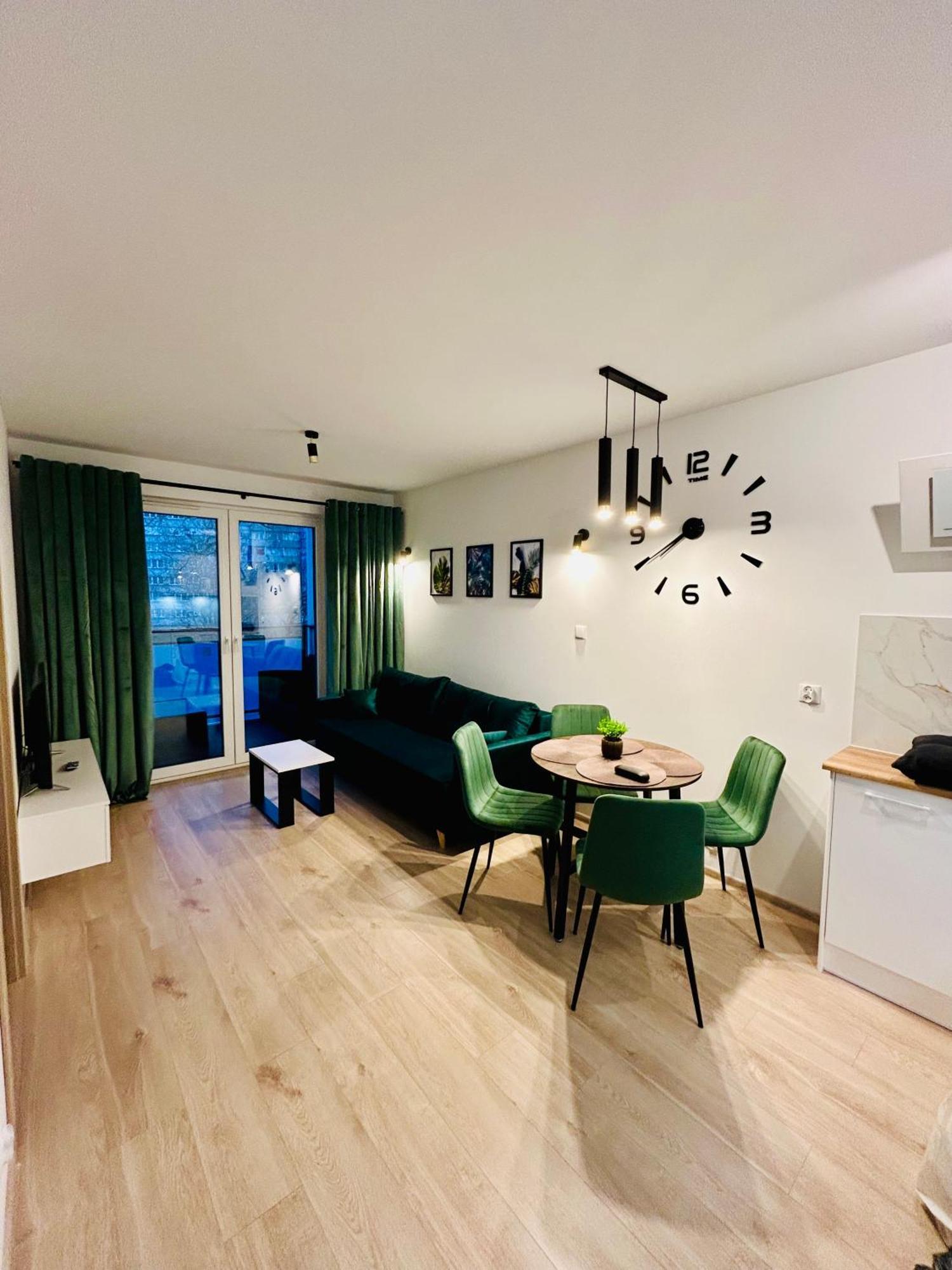 Apartment Green With Private Bike Storage Svinoústí Exteriér fotografie